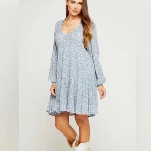 Gentle Fawn Dresses & Skirts - Gentle Fawn Charlize Dress Pacific Ditsy Pattern Size Medium Oversized Floral